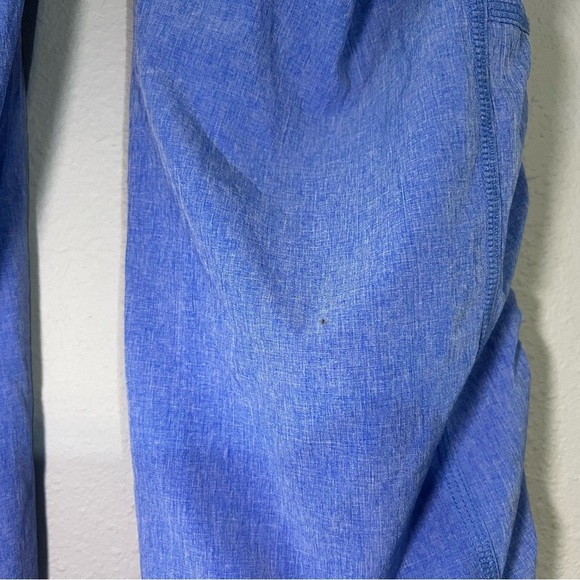 Athleta Allegro Capri Low Rise Pants Blue Size 2 Women’s Ruched Sides - Picture 6 of 9